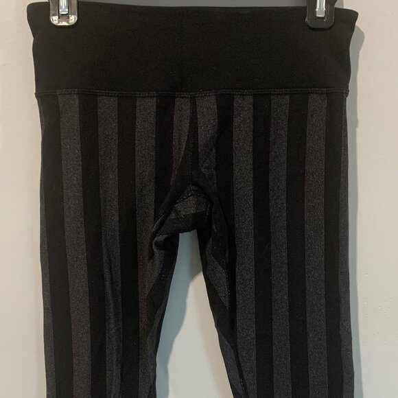 Lululemon Striped Women Leggings Size 6 - Picture 3 of 4
